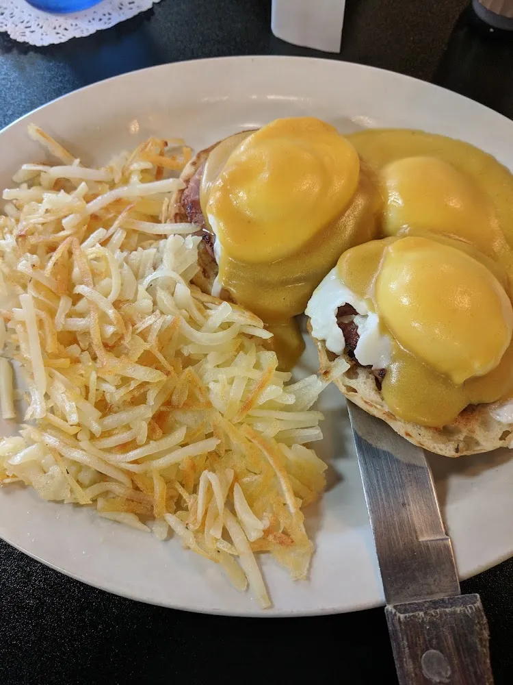 Crab Benedict