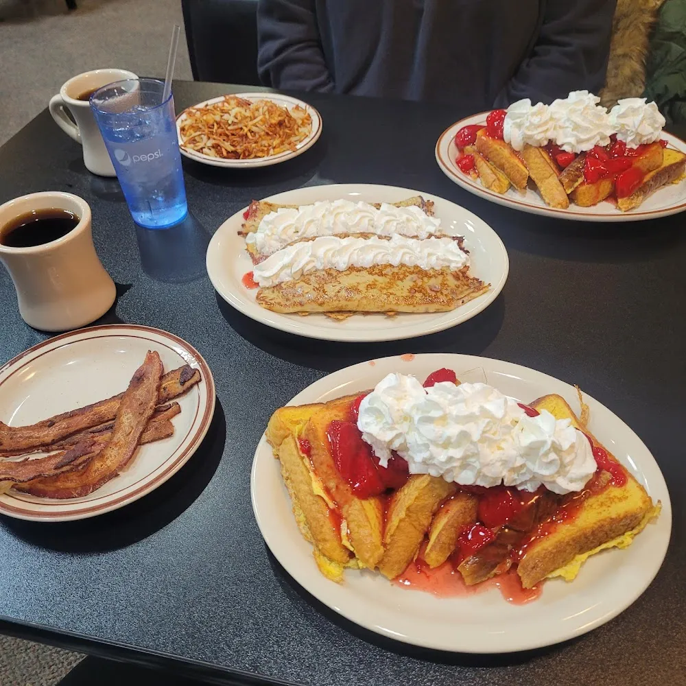 Thick French Toast with Strawberries with Whipped Cream